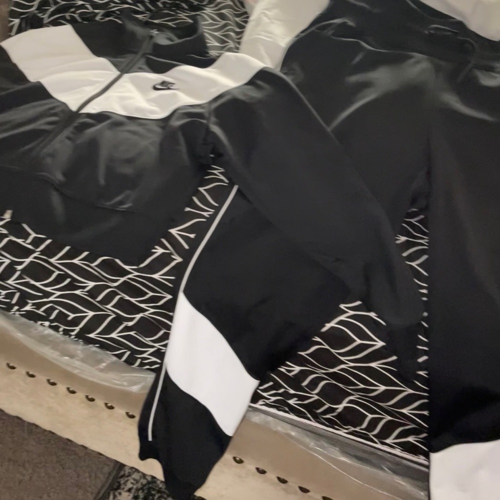 Nike Zip Up Jogger Set